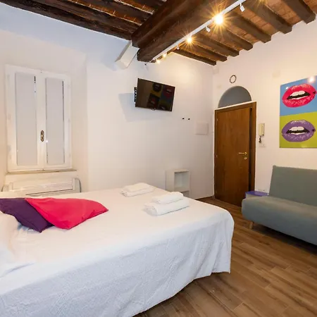 I Canti Di Siena, A Pochi Minuti Dal Campo