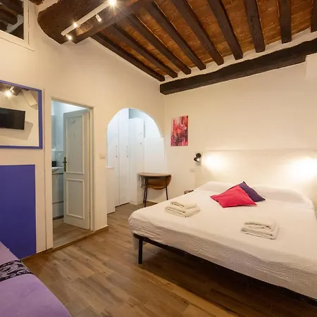 I Canti Di Siena, A Pochi Minuti Dal Campo